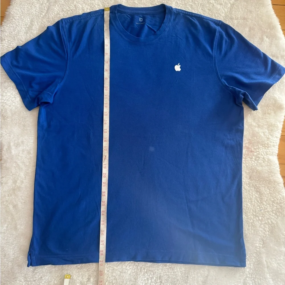 APPLE STORE Employee Staff Adult Blue Crewneck T-Shirt - Size Large  Knit - Picture 2 of 6